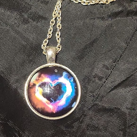 Eternal Flame Fiery Heart Cabochan Necklace - Picture 10 of 11